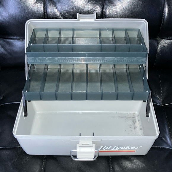 Vintage Lid Locker fishing box - Picture 9 of 14